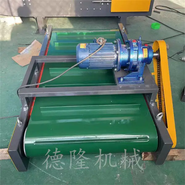 小型皮带式输送机皮带磁选机带式输送流水线可移动传送带
