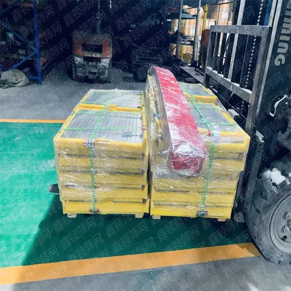 选煤白钢条缝筛板不锈钢棒条条缝筛板密阻焊条缝筛板酸刺沟洗煤厂