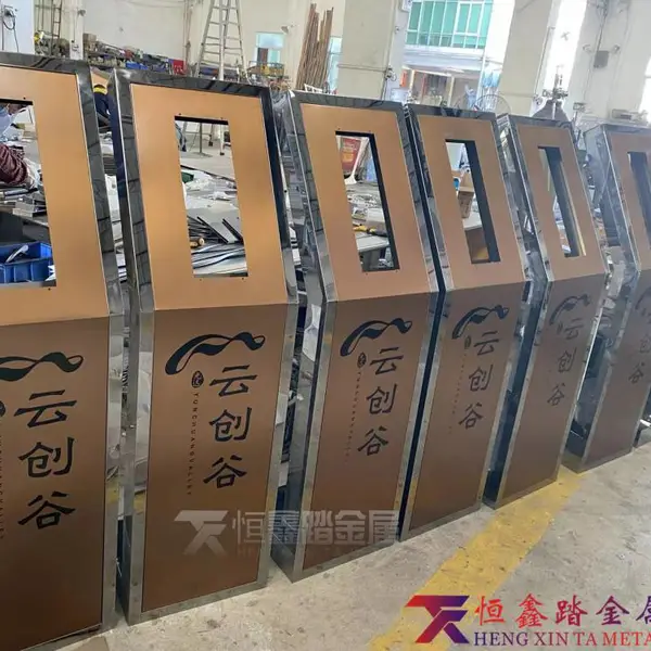 广东售楼部入口感应对讲机支架、双色门口机立柱定做