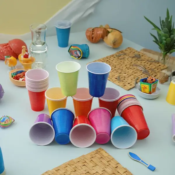 ����ŷ��˫ɫ������Ϸ������ һ����BEERPONG�ɶԱ� �ٵ�������װ