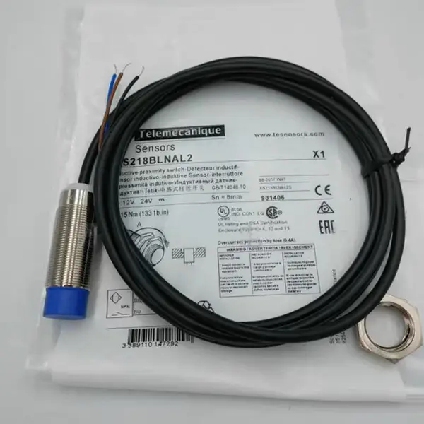 ʩ�͵½ӽ����� XS612B1DAL2 ����� DC24Vֱ��3��NPN���� ��������