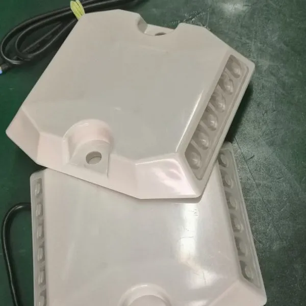 LED隧道诱导标 生产厂家 多家指定品片 晟通源科技 诱导标二代报价 批发价 更美观大气