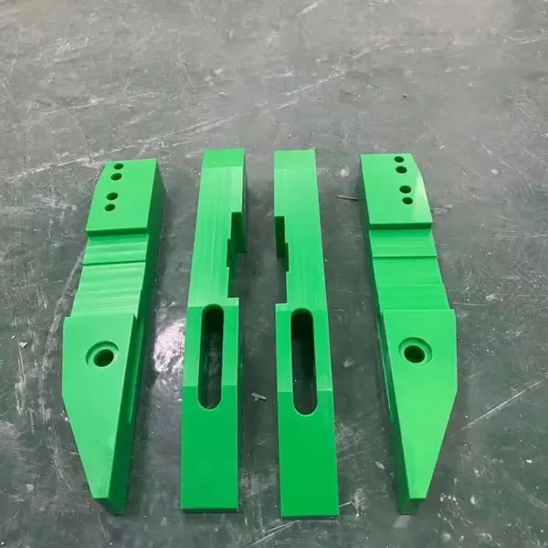 ���ﳧ��pvc��ļӹ� ������ϩӲ�� ��ɫpvc����