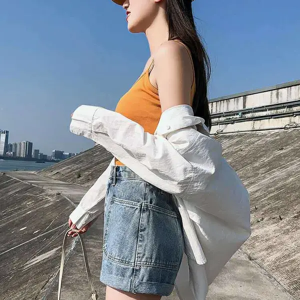 沙河牛仔裤供应批发 品牌时尚女装牛仔短裤批发 ***女装牛仔裤批发