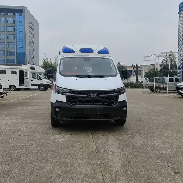 江铃 福特 V362 短轴 中顶 救护车 救护车厂家