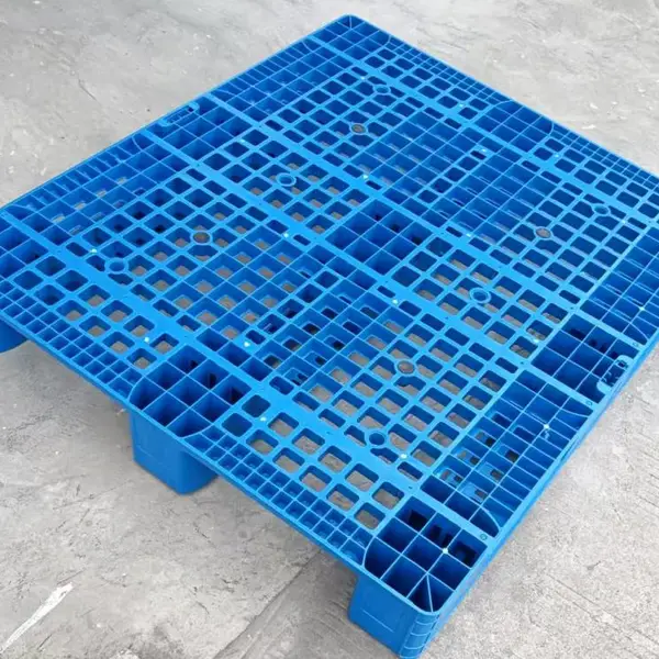 1300mm×1100mm×150mm 塑料网格川字托盘