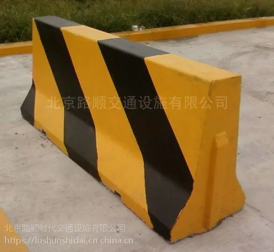 ��ͨ��·�ա����빫·�ա��ΰ���·��