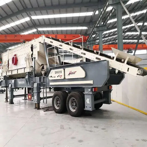 轮胎式移动建筑垃圾破碎站 矿山嗑石机 反击式破碎机