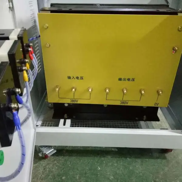 ֱ��12KVA�����ѹ�� �����ʽ�����ѹ��380V 220V 200V