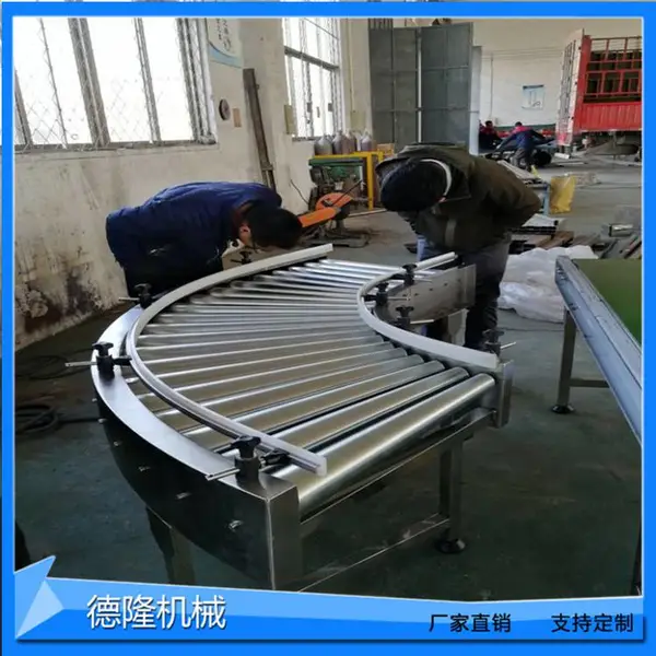 化肥粮食用输送带 90度动力转弯输送机 不锈钢滚筒流水线 德隆非标设备