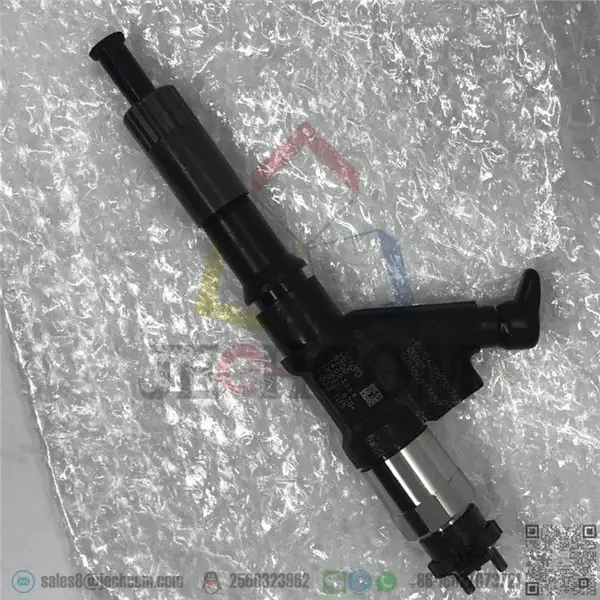 国产全新共轨喷油器电装DENSO 095000-6700适用重汽豪沃HOWO61540080017A