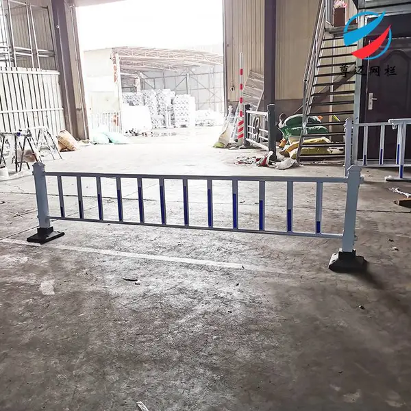 长治道路波形梁护栏 道路施工围挡隔离栏 移动市政临时围栏 道路公路护栏厂家