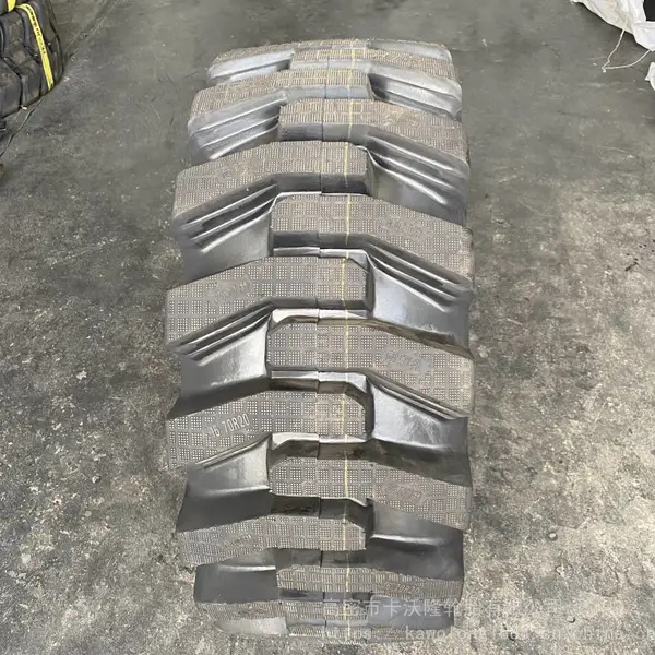 供应装载机半实心轮胎16/70R20 耐扎钢丝天然橡胶胎