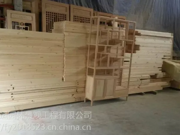新中式客厅隔断设计_实木家具屏风隔断_木雕花格子隔断效果_供应商