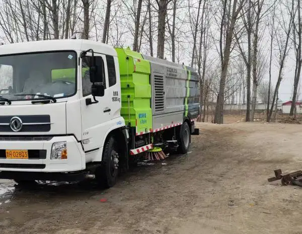 二手湿扫车 二手洗扫车 场区路面灰尘用清扫车 没牌