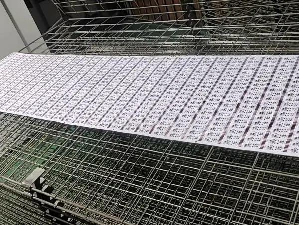 定制化FPC柔性线路板、高可靠方向,超长长度智能灯具灯条电路板