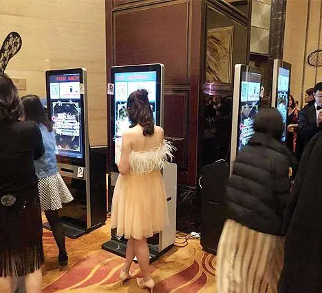 供应尚昊微信打印照片的机器微信打印机立式42寸屏