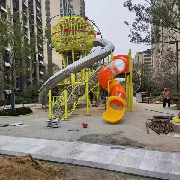户外无动力游乐设备 儿童灯塔不锈钢滑梯 景区大型不锈钢滑梯