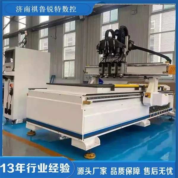 家具实木门雕刻机数控雕刻机cnc木工开料机什么牌子好