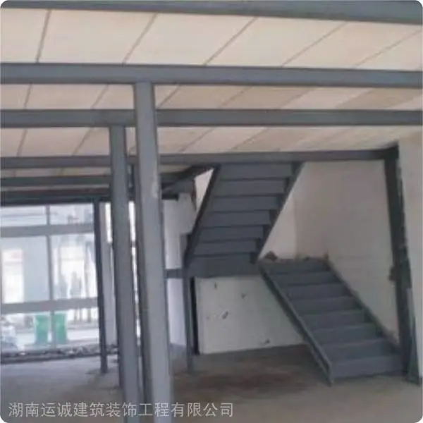 承接服装店,宠物店,干洗店门面装修钢结构阁楼搭建