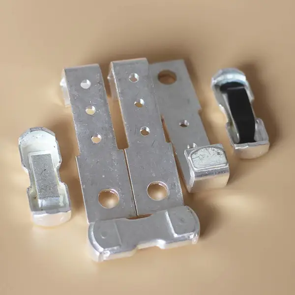�����Ӵ��� CJ40-2000A��ͷCJ40-1600A����85%����