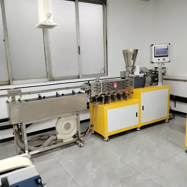 小型双螺杆造粒机 PLC 智能控温 PLA/TPU 色母填充改性挤出试验机