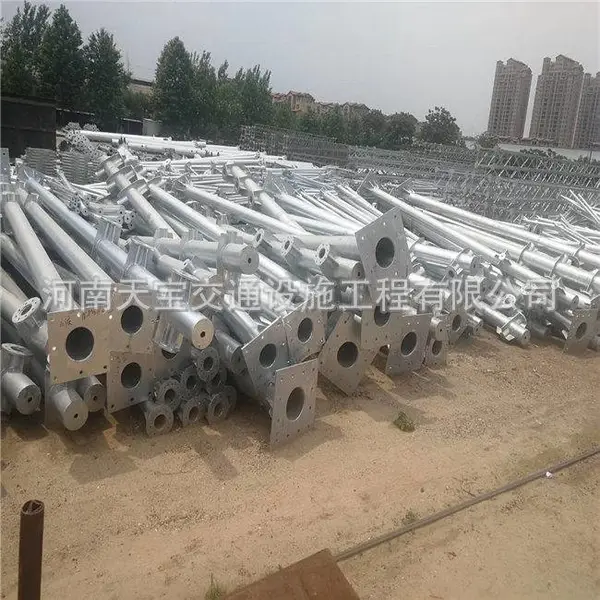 实力厂家供应道路标志杆 公路指示标志杆 欢迎定制
