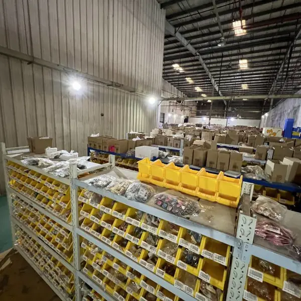 小礼品中型仓库租赁,上海天猫仓库,托管仓库