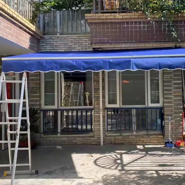 救灾帐篷 法式棚 折叠帐篷 红色太阳伞 旭涞四角伞