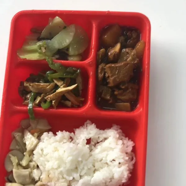 供应中学学生营养餐餐盒