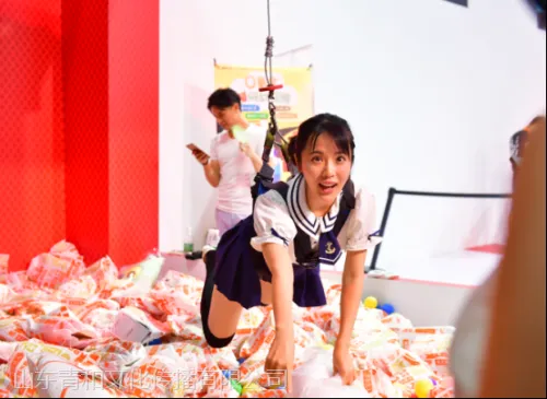供应真人抓娃娃机大型娃娃机 娃娃机自己动手抓 刺激火爆盈利