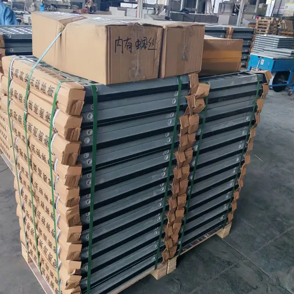 ��������Ĵ�ȫ�ּܿ�600*600MM������ذ峧��