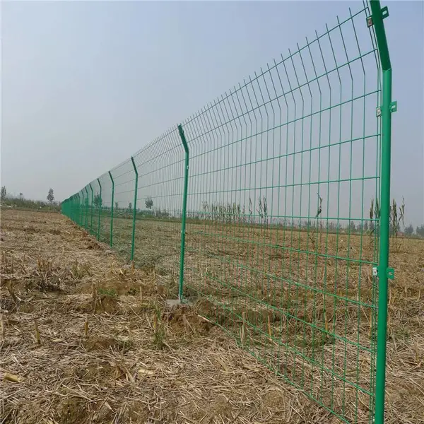 鱼塘护栏网 新型围栏网 土鸡围栏网 双边围栏网 十堰围栏网