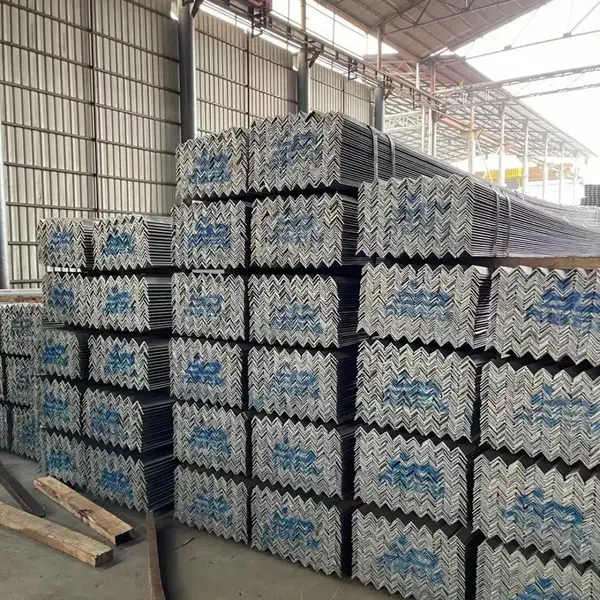 云南昭通彝良不锈钢弯头,304不锈钢法兰