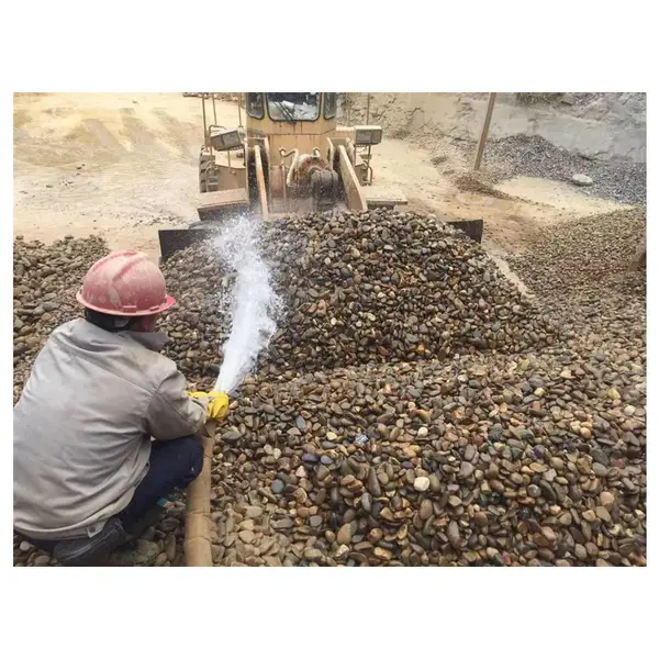 河卵石清洗发货 东莞鹅卵石 一挂车鹅卵石有多少立方