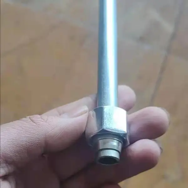 衡水合河定制环卫垃圾车液压油管 液压硬管总成 镀锌铁油管总成