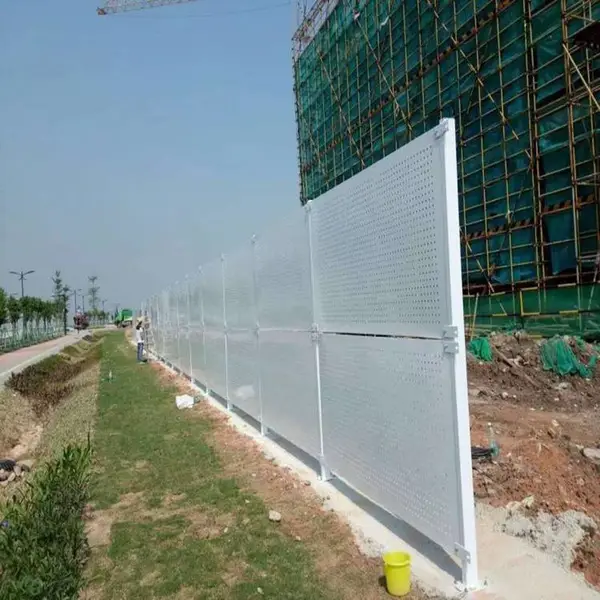 鸿宇筛网施工作业安全设施隔离冲孔围挡 道路建设围蔽