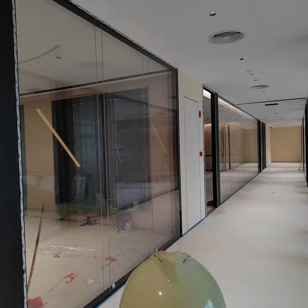 东莞东城玻璃隔断 办公隔断 高隔间 成品隔断 快速安装 现货