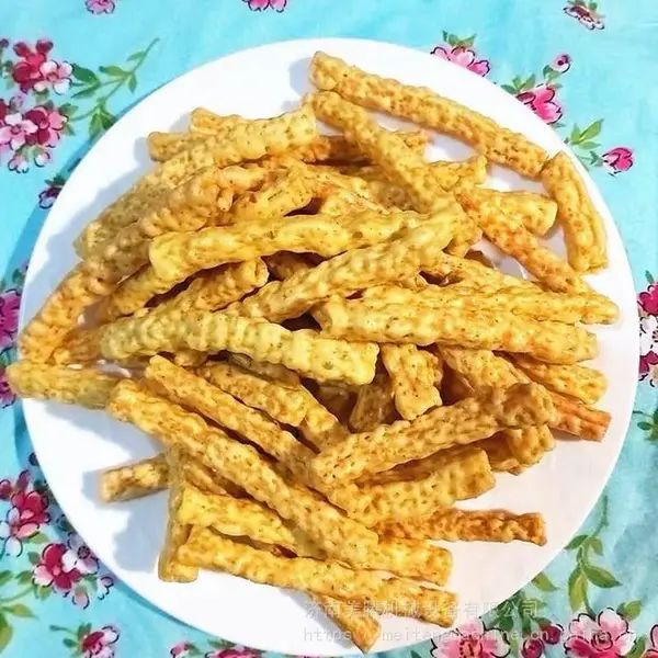 ������ʳ����ܼӹ����� ��С�׹���������е