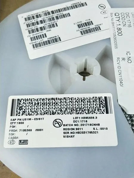US1M-E3/61T VISHAY 快恢复二极管 SMA