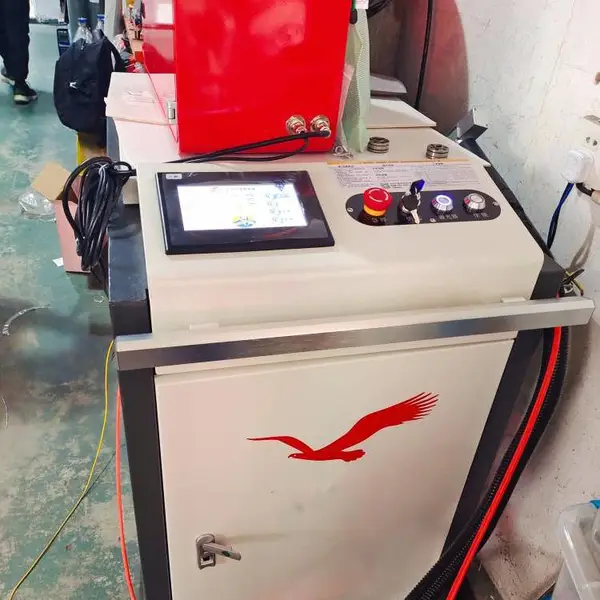 1500W�ֳ�ʽ���⺸�� ��������Ͻ���ٺ��ӵͷɽ�