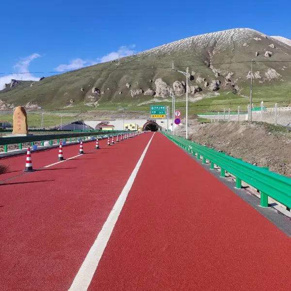 嘉峪关陶瓷颗粒粘合剂 彩色陶瓷颗粒生产 公园陶瓷颗粒步道