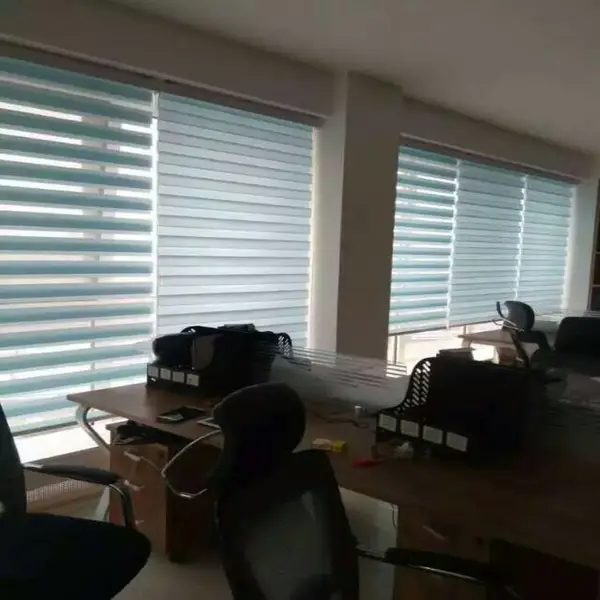 北京海淀遮阳卷帘 办公窗帘写字楼会议室电动百叶窗