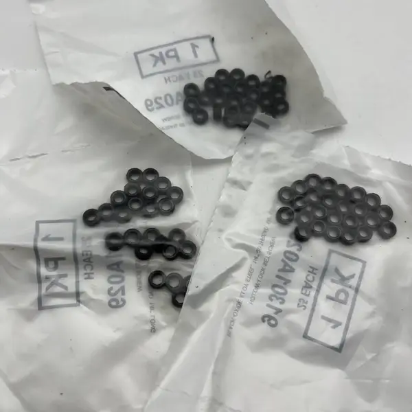 Mcmaster-carr91301A029黑色氧化合金钢空心尖头紧定螺钉
