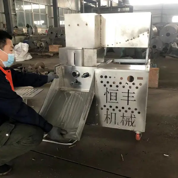 供应食品膨化机 ***销售休闲食品加工机 七种模具的膨化机