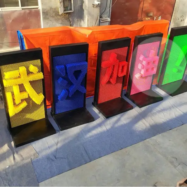 �������ά���ǽ����ɫ����