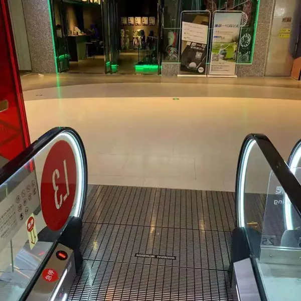 ALUSION泡沫铝以其表面视觉独特效果,为店铺、家居装饰带来革命性的改变