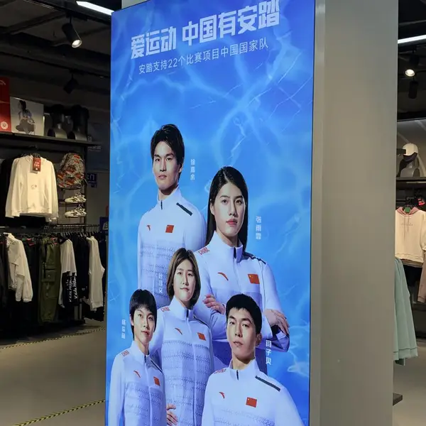 店铺门头广告牌 发光字 软膜天花引流灯箱 君诚品牌装饰