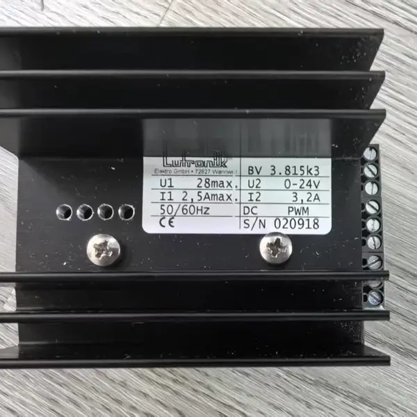 LDA 1 EURO 焊接蒸汽吸收器 带EURO插头的插头电源