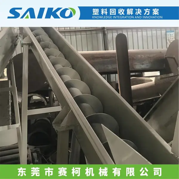 �Ͼ�����ƿ������ϴ��,Ѻ��ƿ����ƿ������ϴ�ߣ����ϻ��ջ���